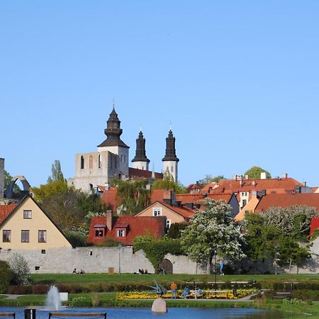 Хостел Visby Logi & Vandrarhem Экстерьер фото