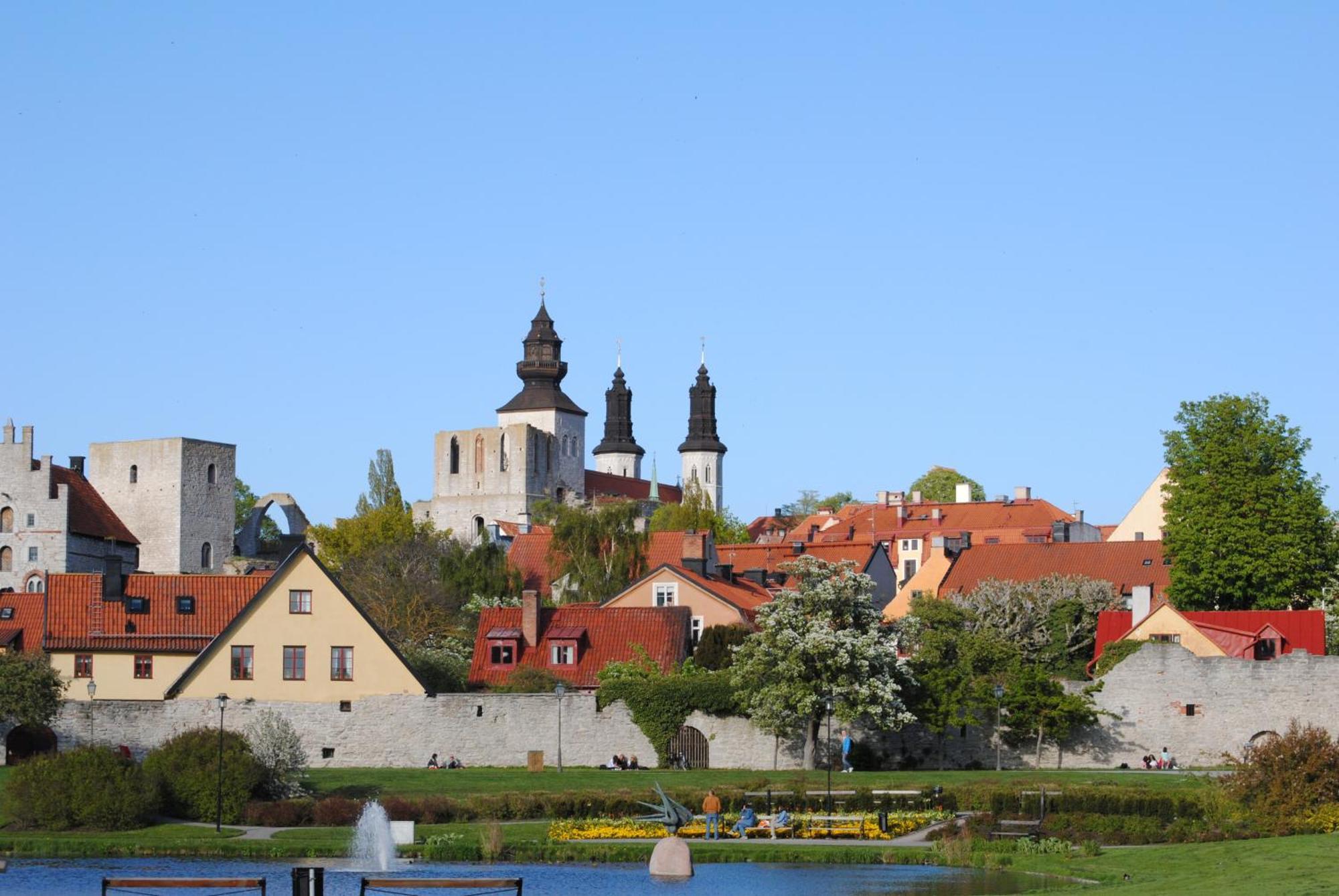 Хостел Visby Logi & Vandrarhem Экстерьер фото